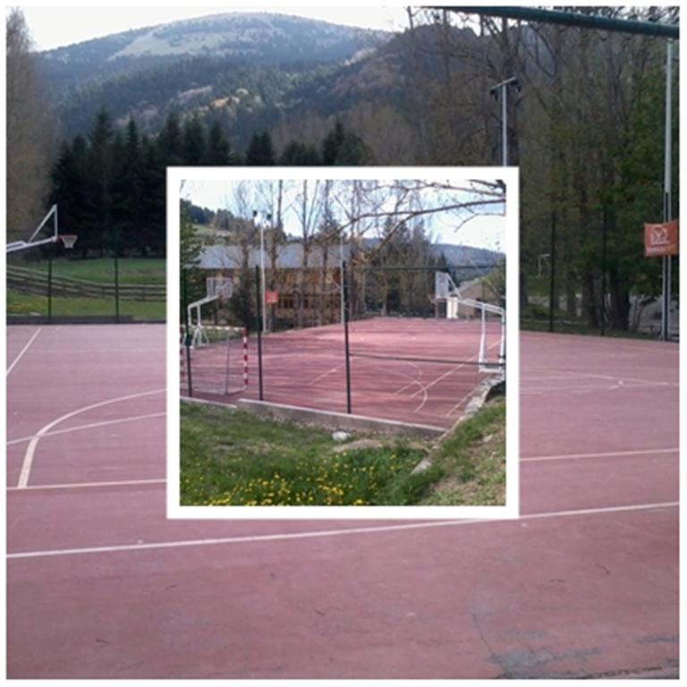 Alberg La Molina Xanascat المظهر الخارجي الصورة